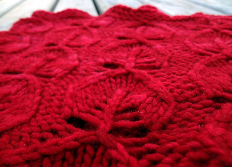 Bleeding Hearts Cowl